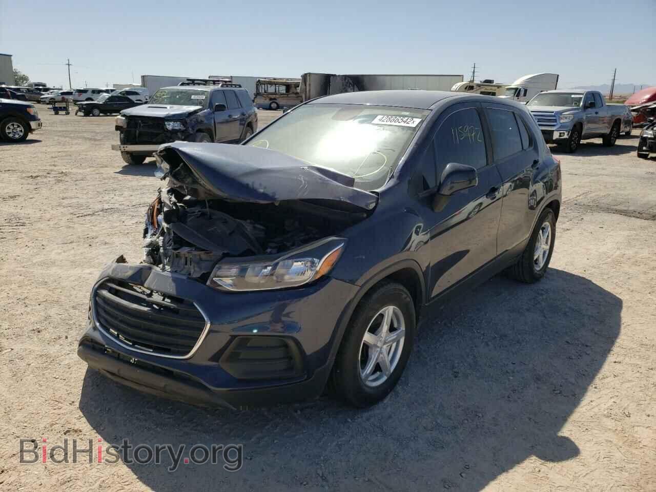 2018 CHEVROLET TRAX - VIN: 3GNCJKSBXJL252242 - Фото 2