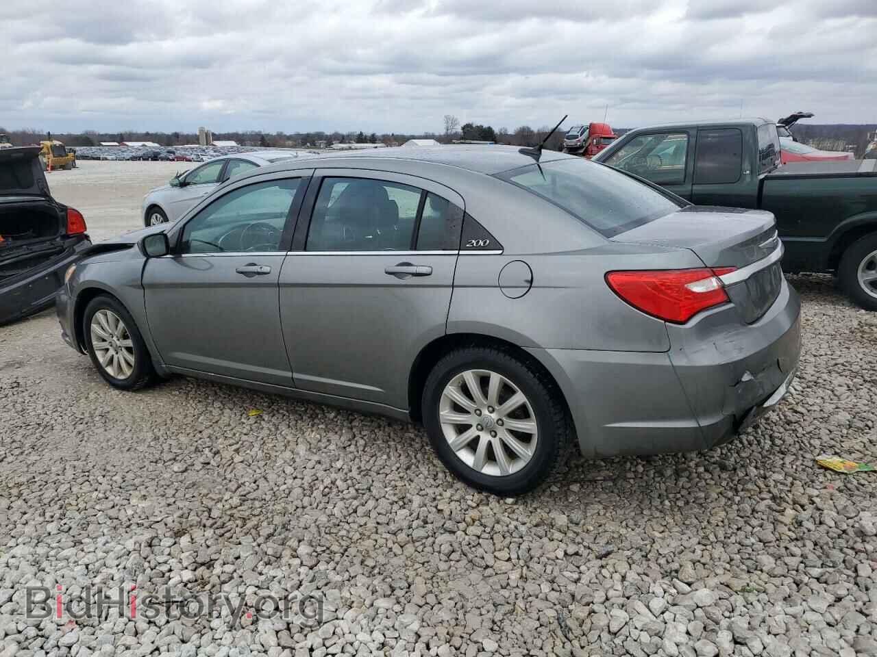 2012 CHRYSLER 200 - VIN: 1C3CCBBG2CN106827 - Photo 2