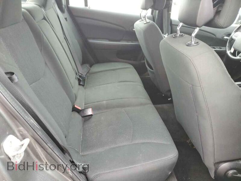 2012 Chrysler 200 (VIN 1C3CCBBG2CN106827) — photo 10 of 12