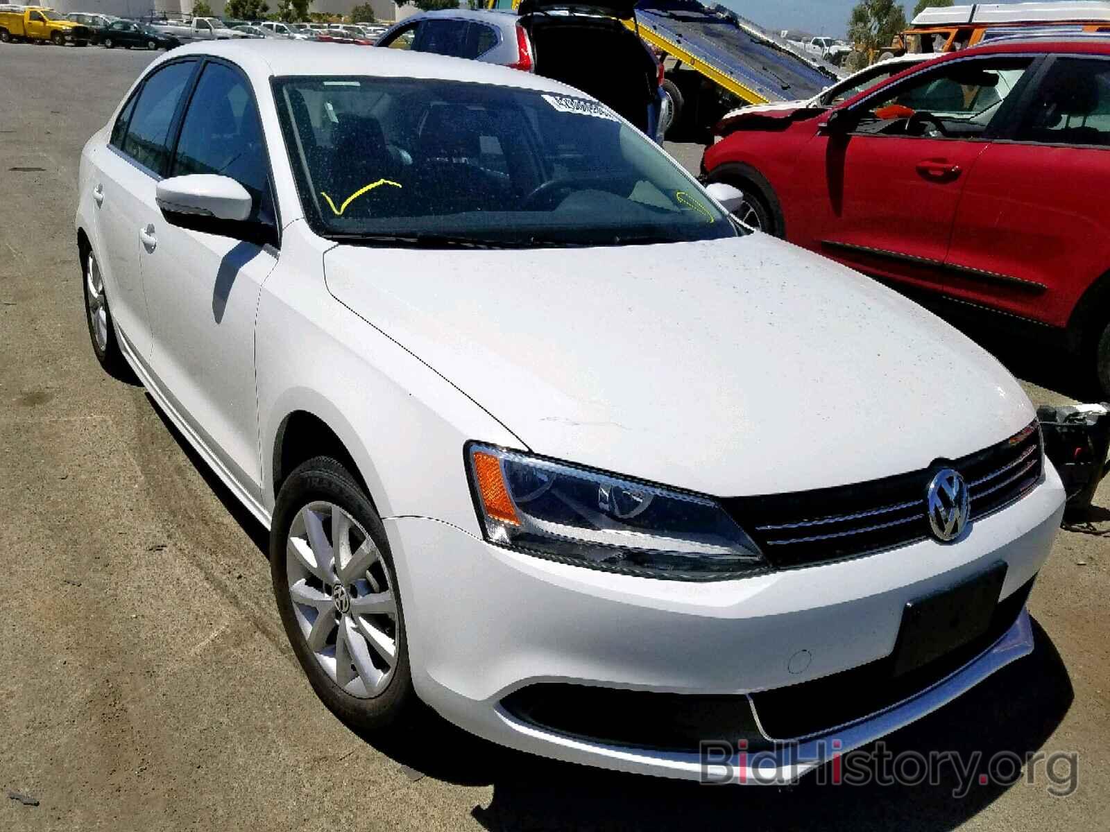 Фотография 3VWD17AJ9EM265354 - VOLKSWAGEN JETTA 2014