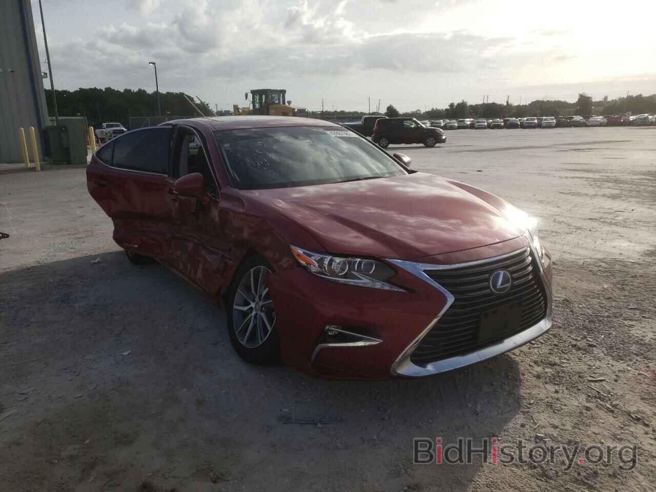 Фотография JTHBW1GG2J2193725 - LEXUS ES300 2018