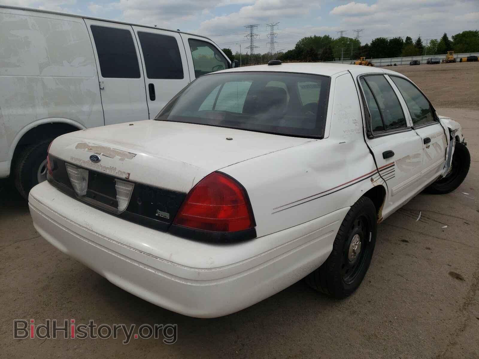 2011 FORD CROWN VIC - VIN: 2FABP7BV2BX107731 - Фото 4