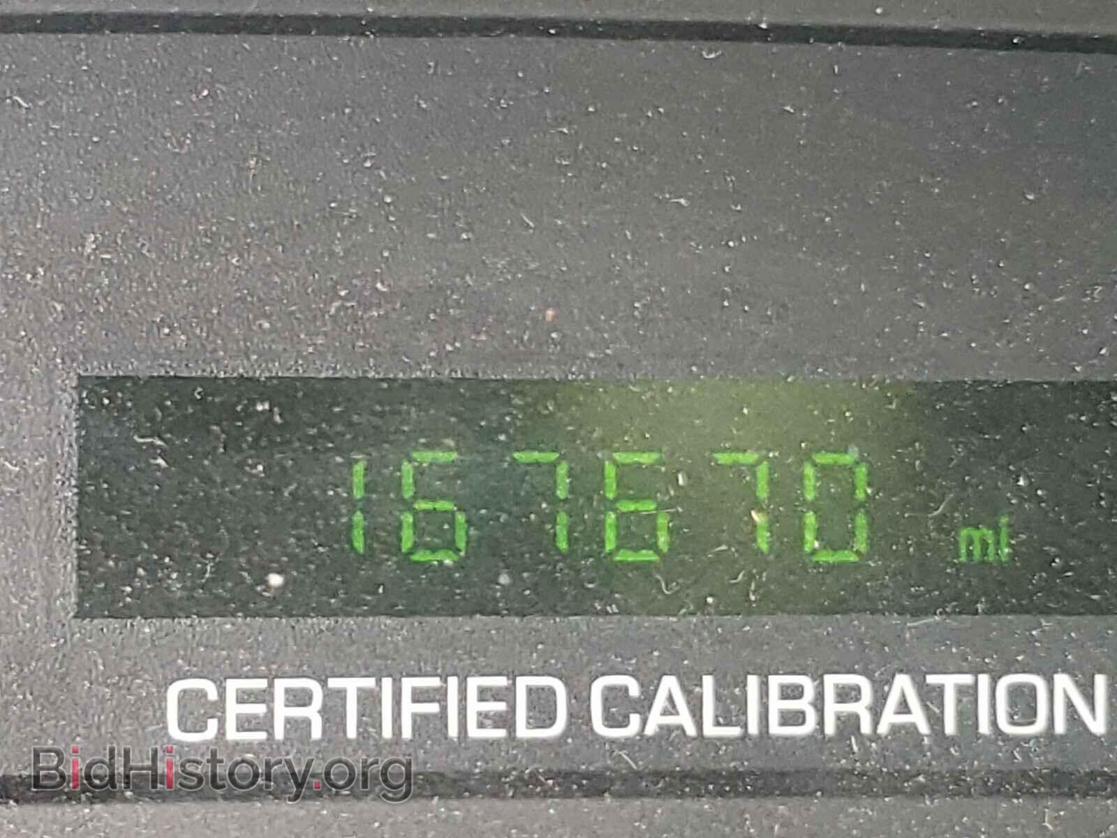 2011 FORD CROWN VIC - VIN: 2FABP7BV2BX107731 - Фото 8