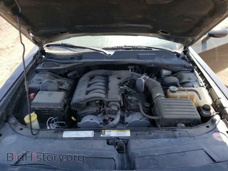 2010 Dodge CHALLENGER (VIN 2B3CJ4DV1AH184211) — photo 7 of 10