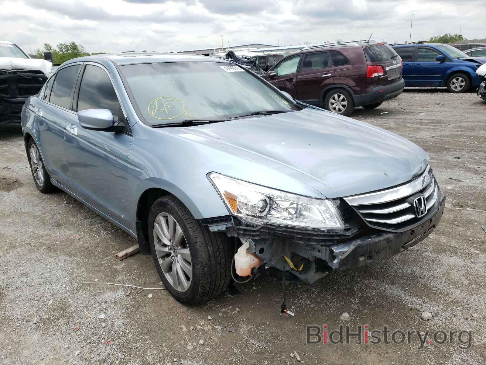 Photo 1HGCP3F70BA027020 - HONDA ACCORD 2011