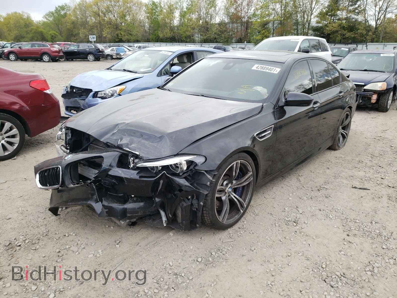 2014 BMW M5 - VIN: WBSFV9C52ED097248 - Фото 2