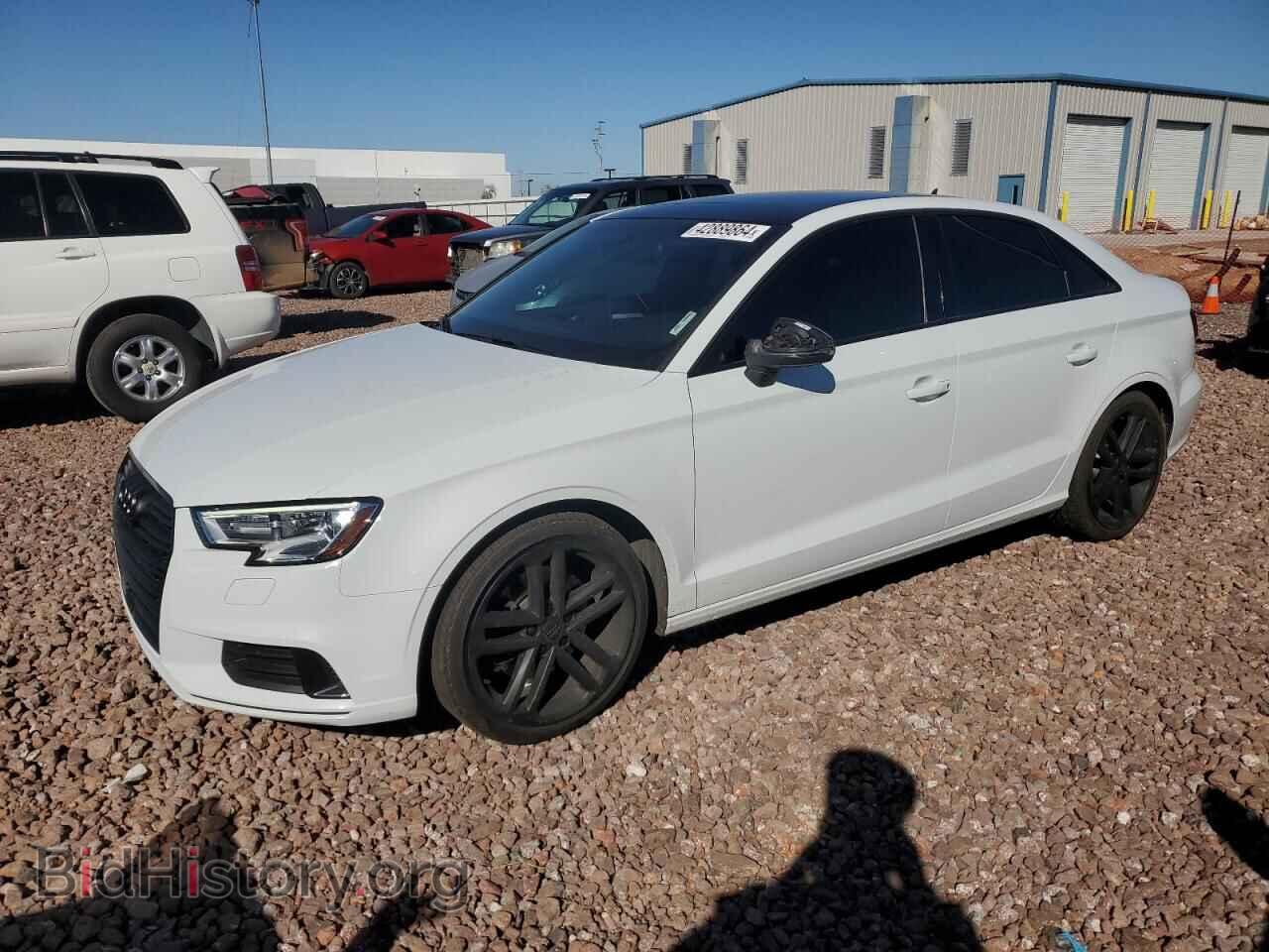 Фотография WAUAUGFF8KA125335 - AUDI A3 2019