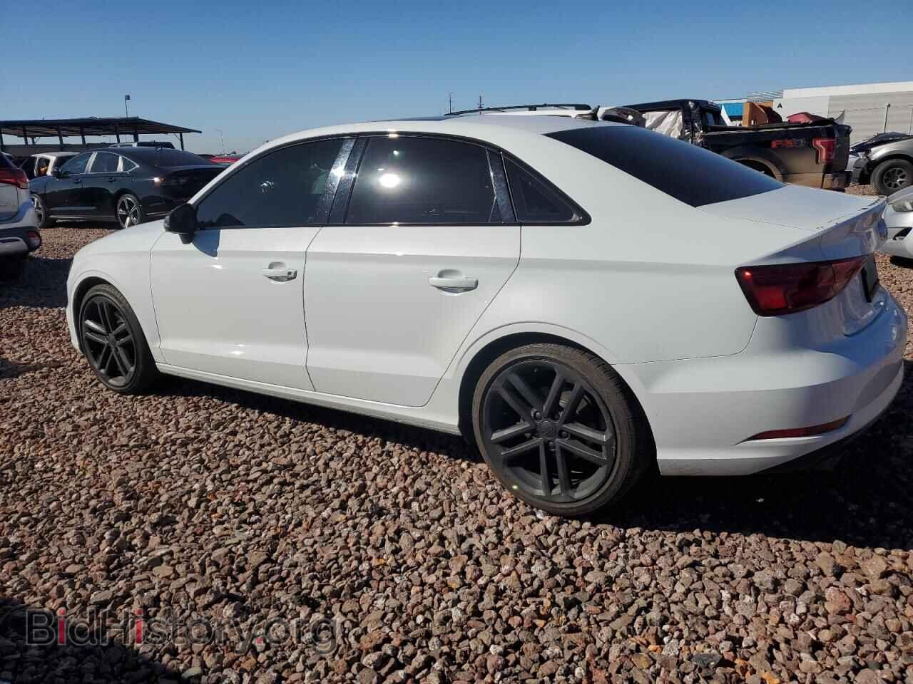2019 AUDI A3 - VIN: WAUAUGFF8KA125335 - Фото 2