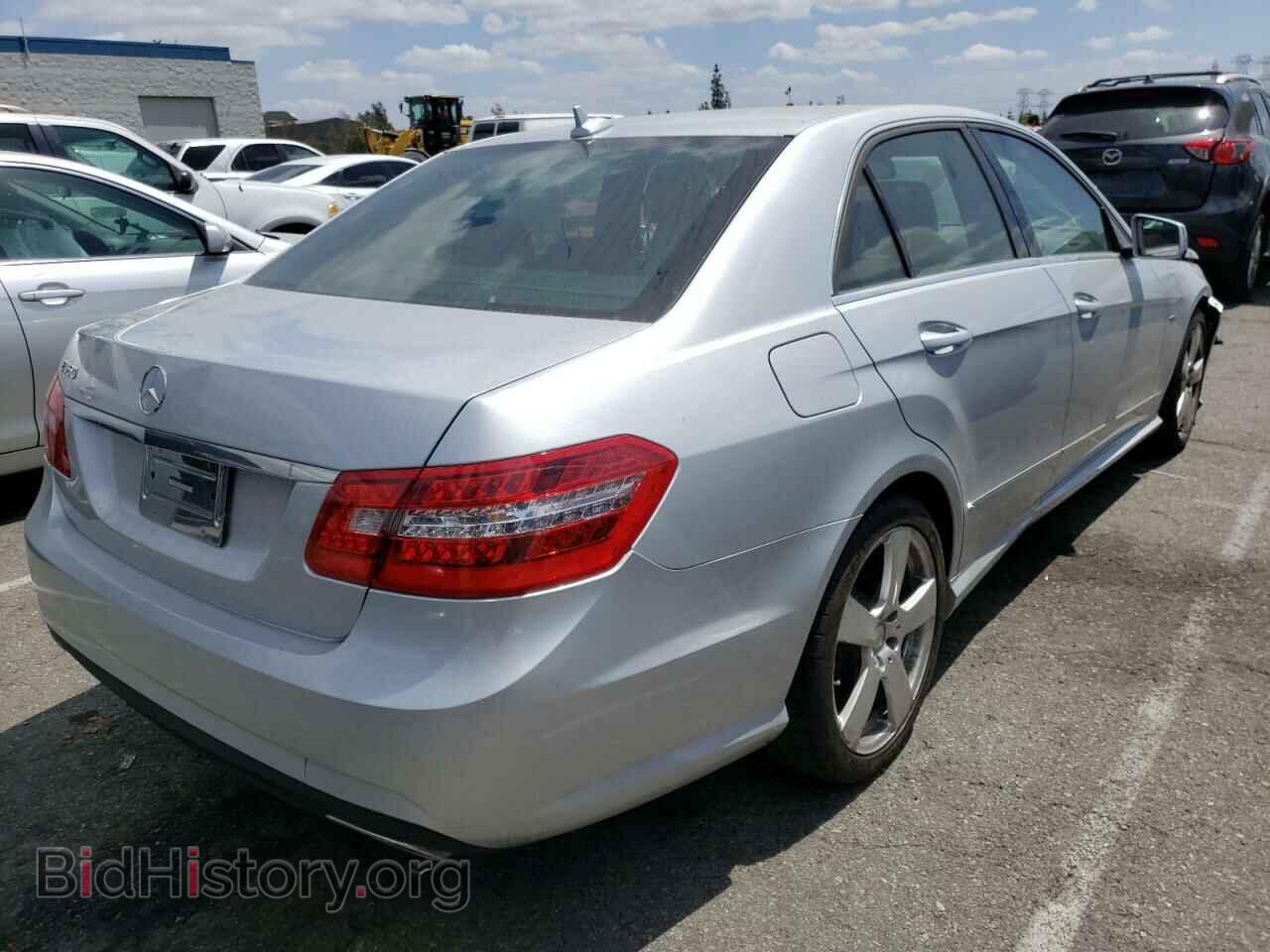 2012 MERCEDES-BENZ E-CLASS - VIN: WDDHF5KB3CA564338 - Фото 4