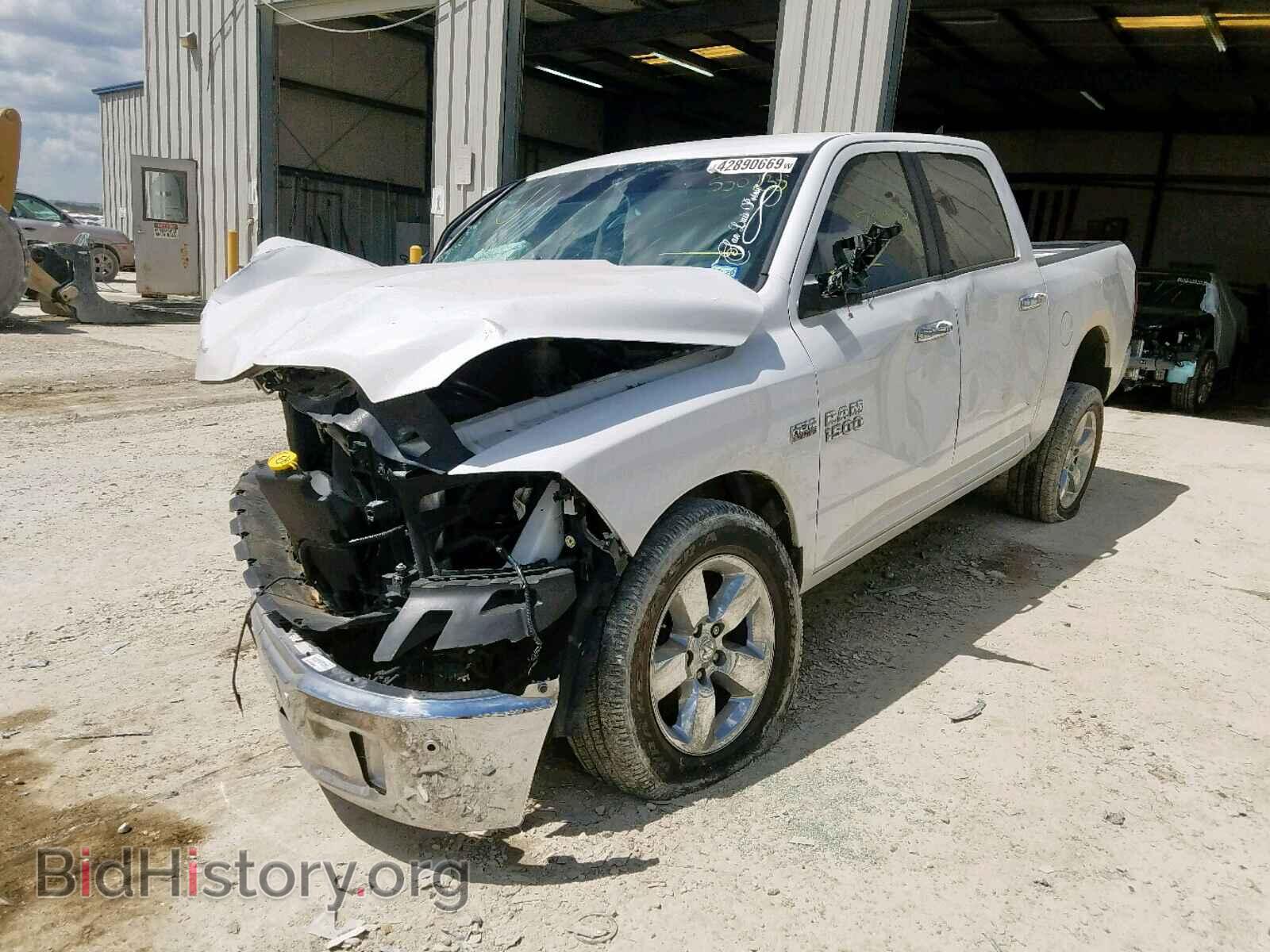 2017 RAM 1500 SLT - VIN: 1C6RR6LT4HS550735 - Фото 2