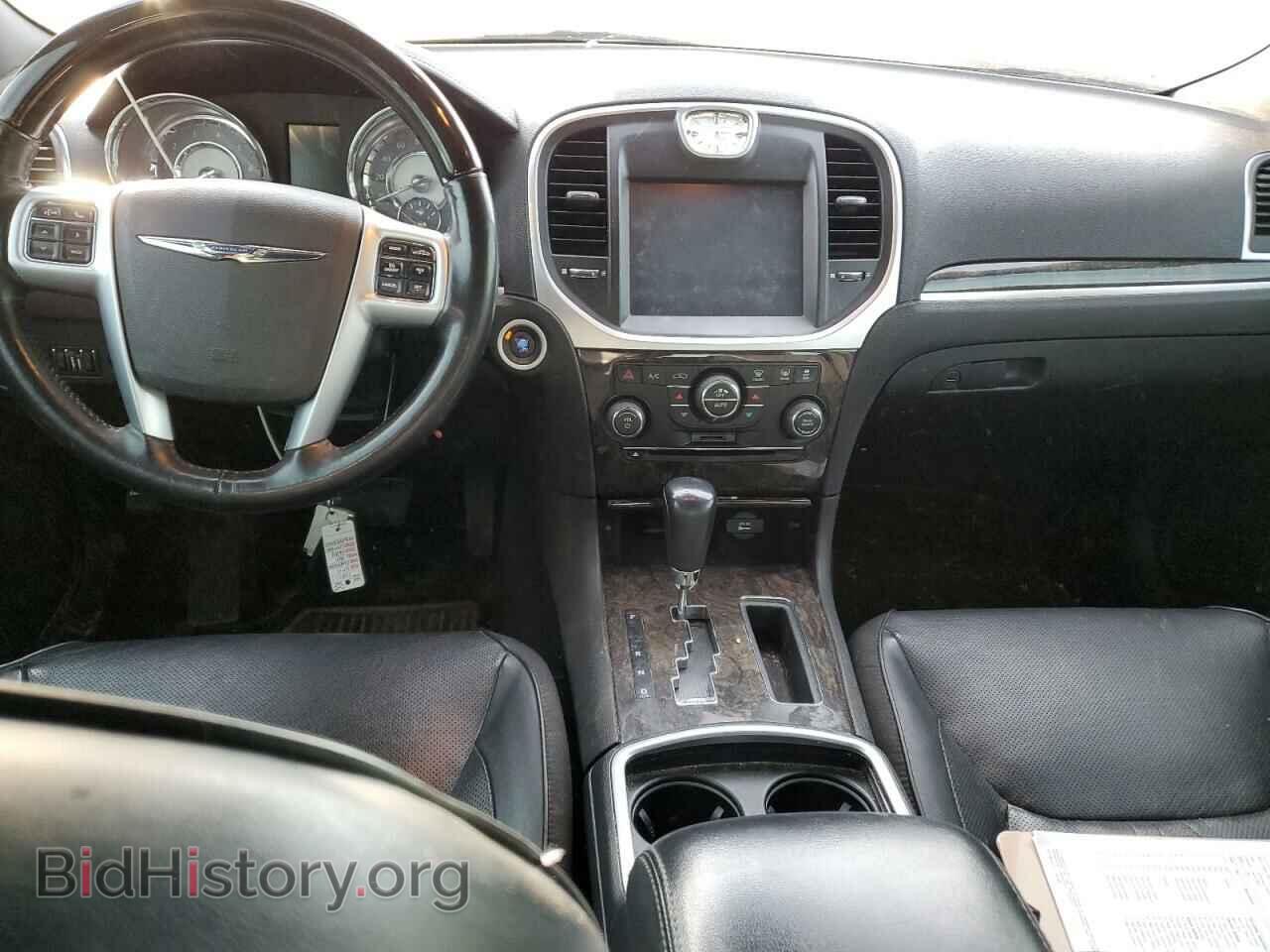 2011 CHRYSLER 300 - VIN: 2C3CA6CT4BH592962 - Фото 8