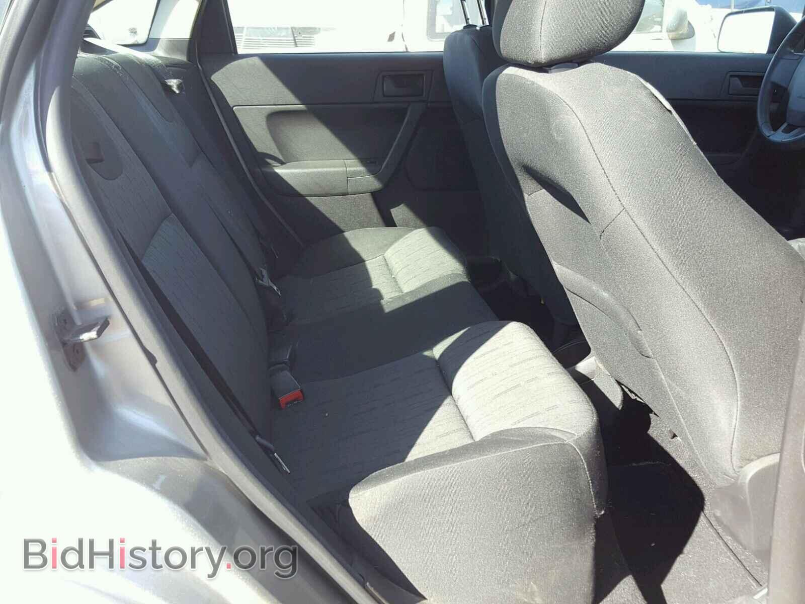 2008 FORD FOCUS - VIN: 1FAHP35N68W124258 - Photo 6