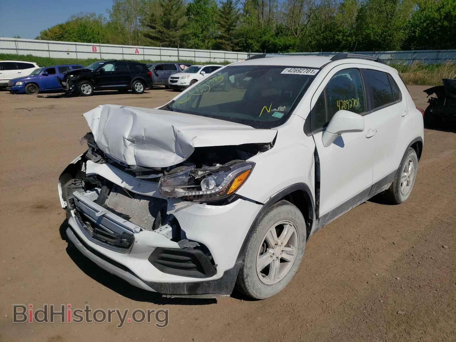 2017 CHEVROLET TRAX - VIN: 3GNCJLSB1HL281287 - Фото 2