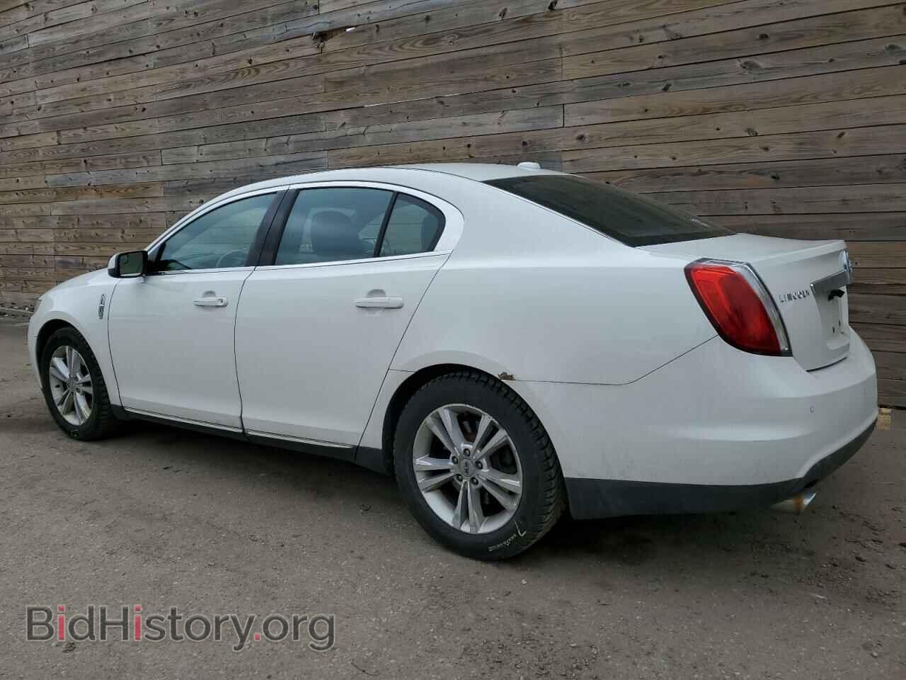 2010 LINCOLN MKS - VIN: 1LNHL9DR8AG609672 - Фото 2