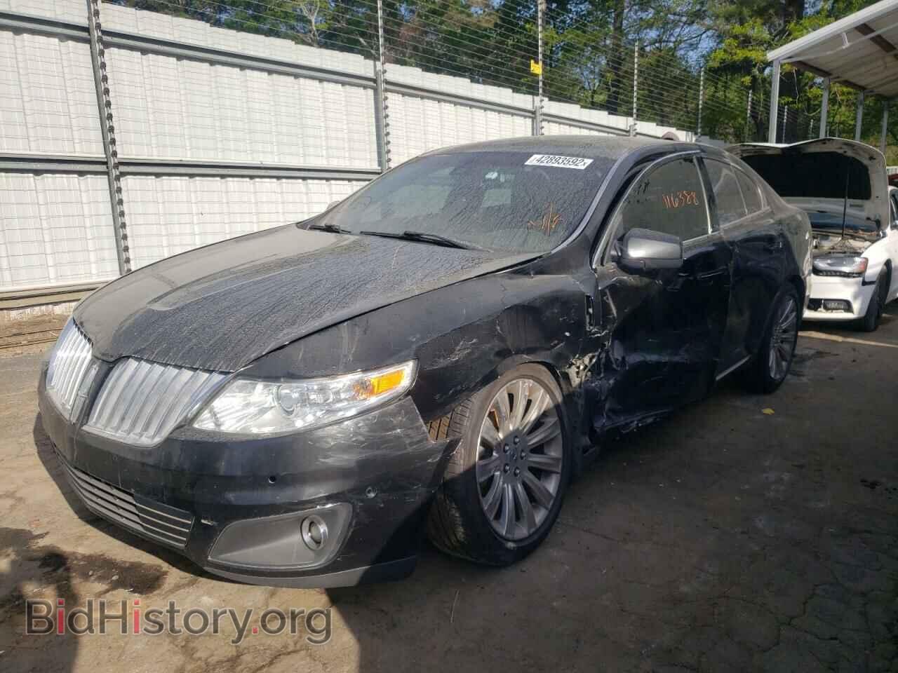 2011 LINCOLN MKS - VIN: 1LNHL9FT5BG608991 - Photo 2