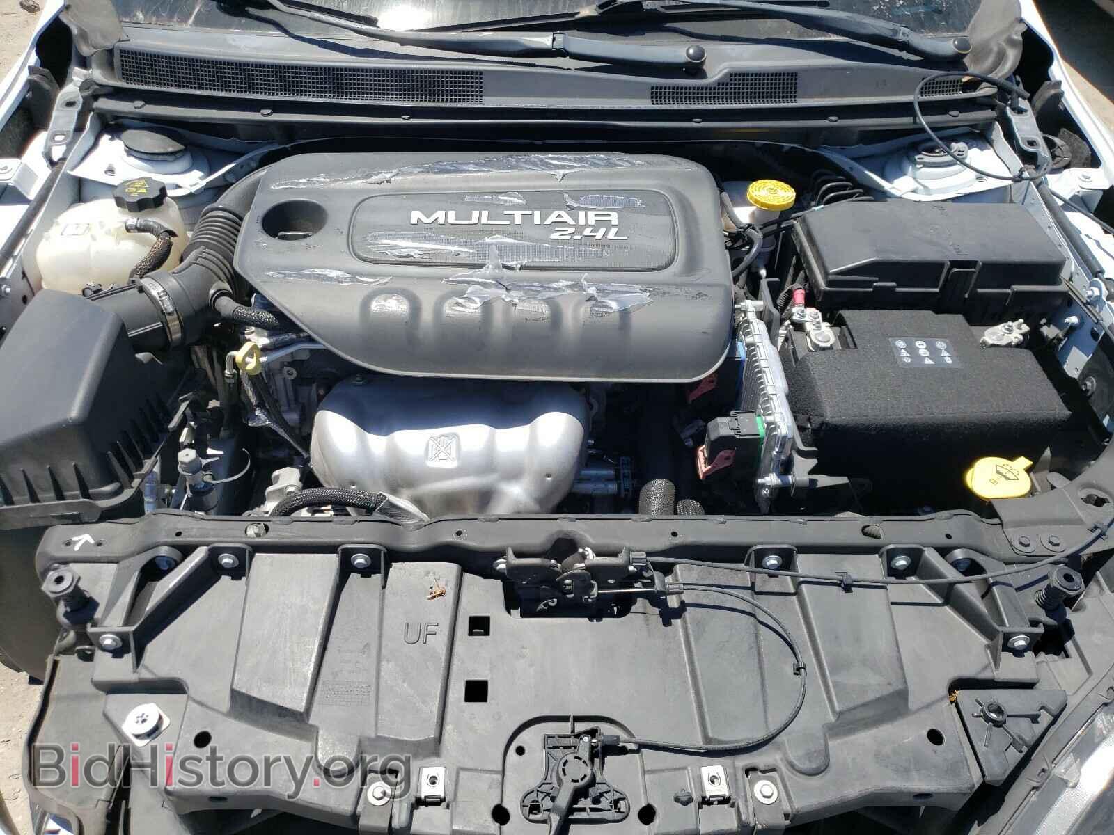 2016 CHRYSLER 200 - VIN: 1C3CCCAB3GN176905 - Фото 7
