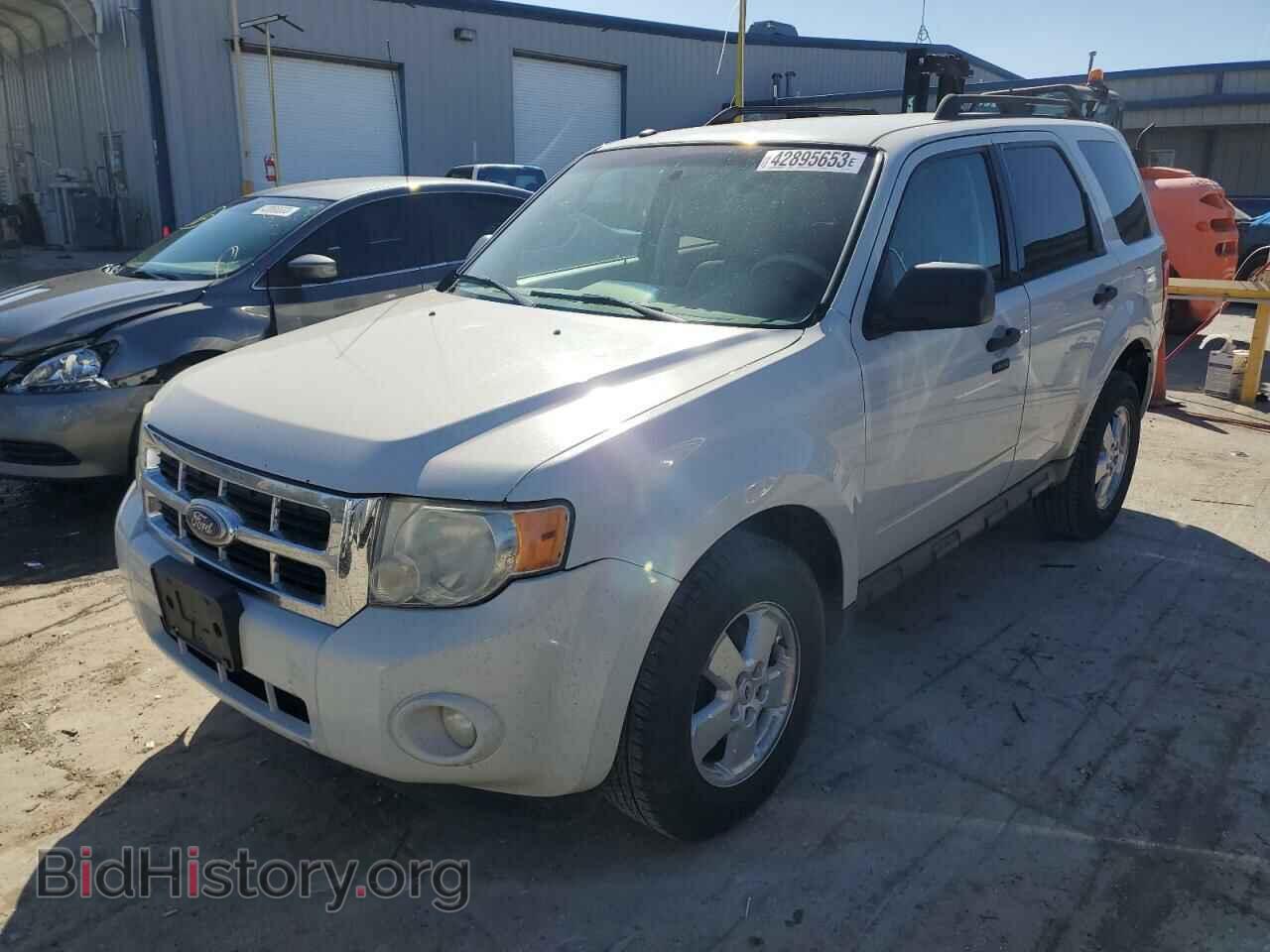 Фотография 1FMCU0D71AKD34189 - FORD ESCAPE 2010