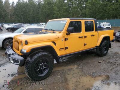 2021 Jeep GLADIATOR Sport, yellow — VIN 1C6HJTAGXML561461, Copart