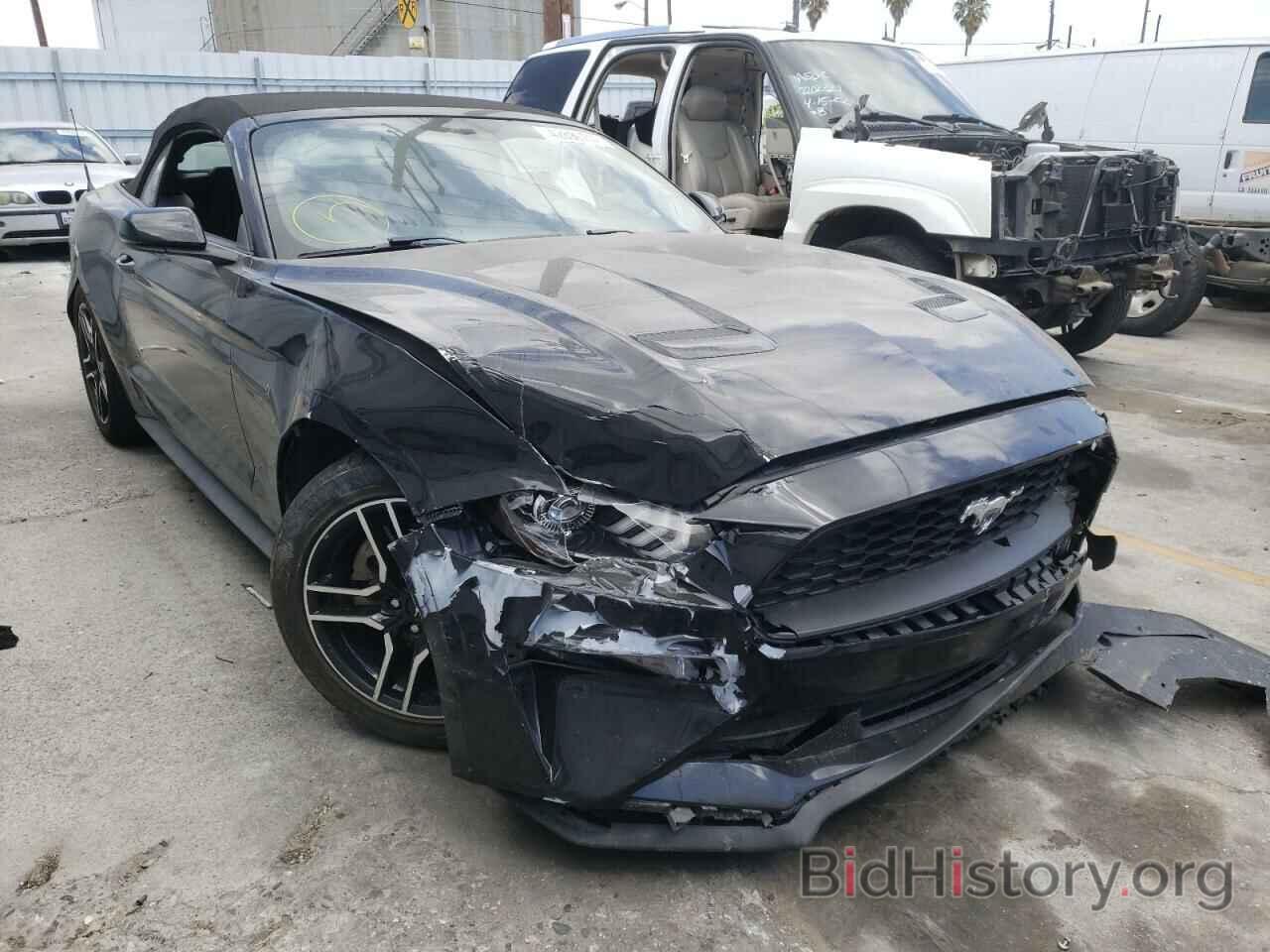 Photo 1FATP8UH7L5112654 - FORD MUSTANG 2020