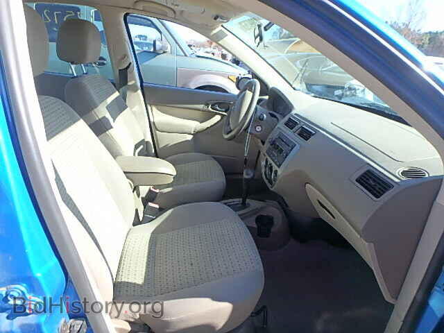 2007 Ford FOCUS (VIN 1FAFP34N07W163516) — фото 5 из 10