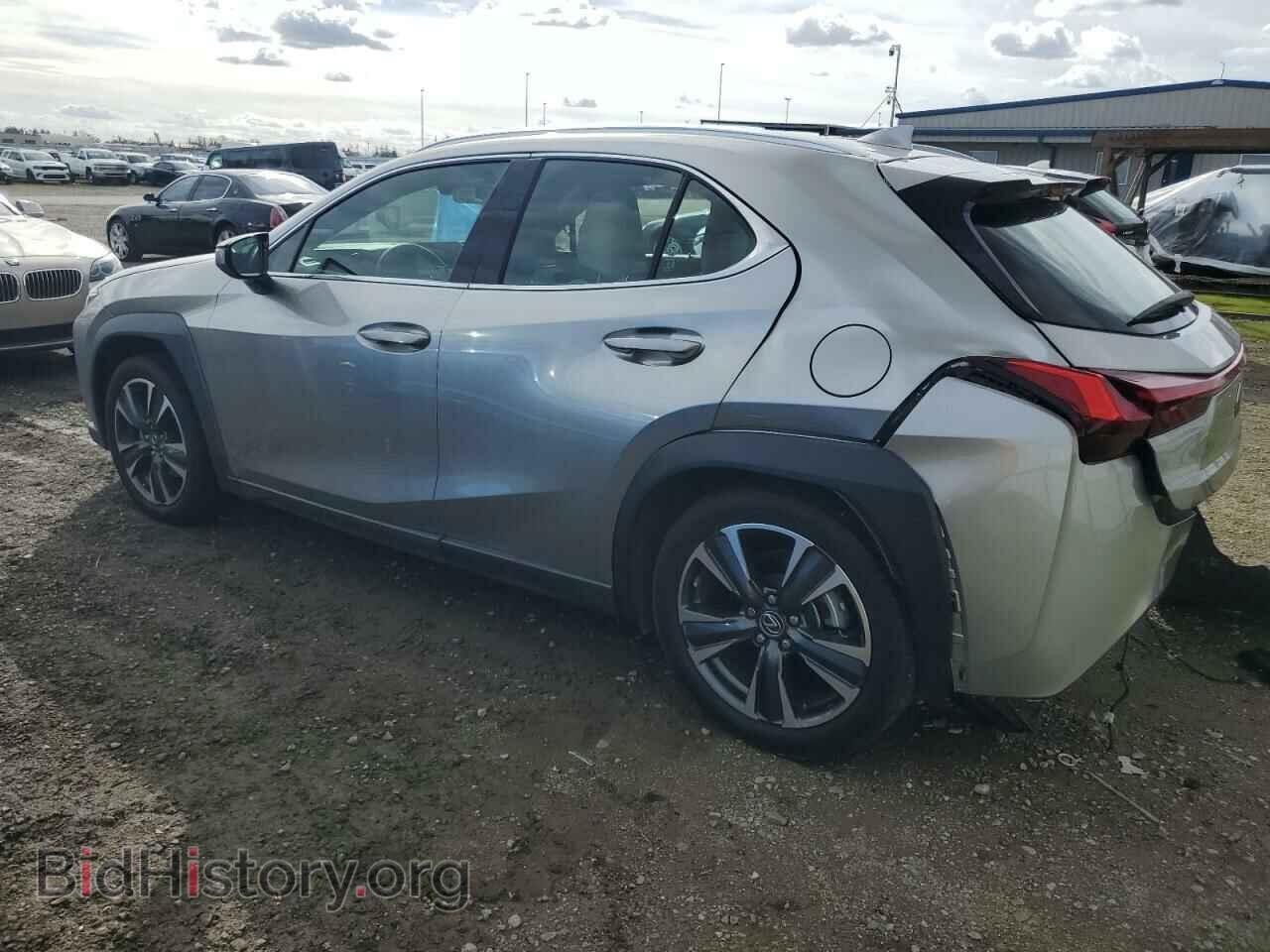 2019 LEXUS UX 200 - VIN: JTHY3JBH1K2002266 - Фото 2