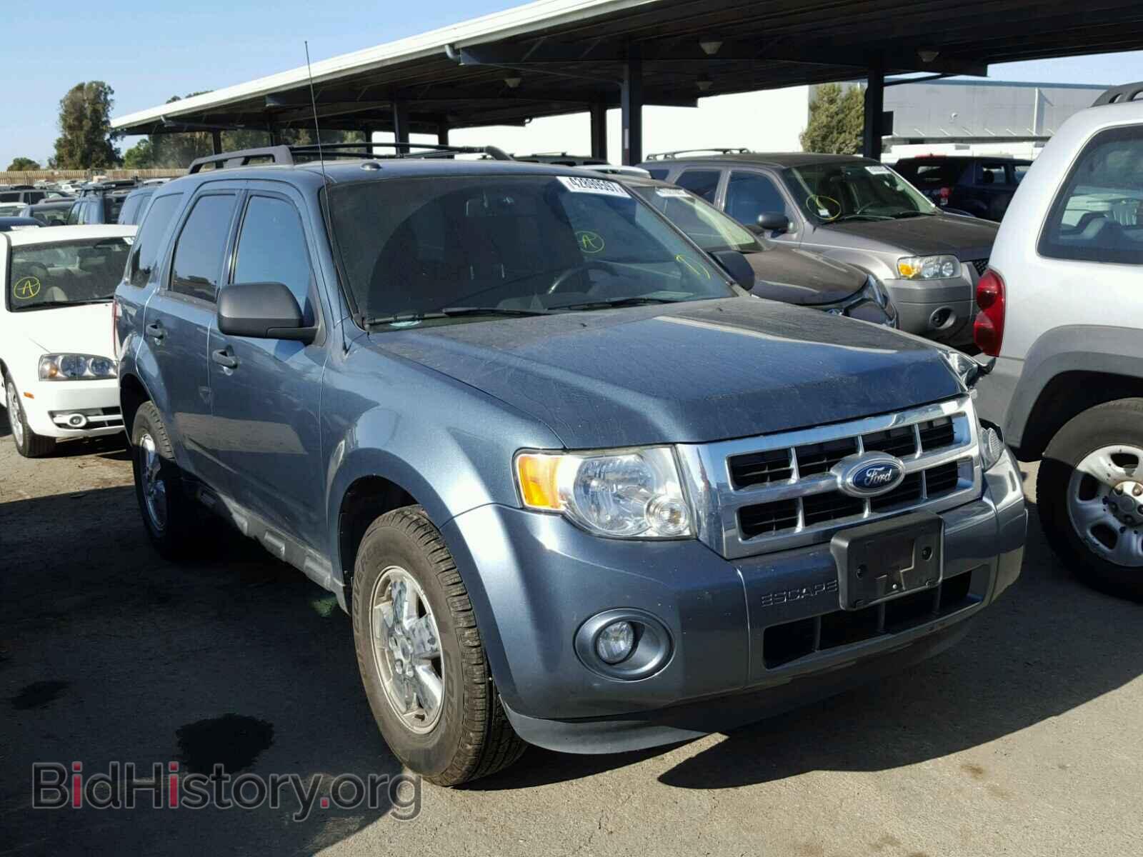 Фотография 1FMCU0DG8BKA69109 - FORD ESCAPE 2011