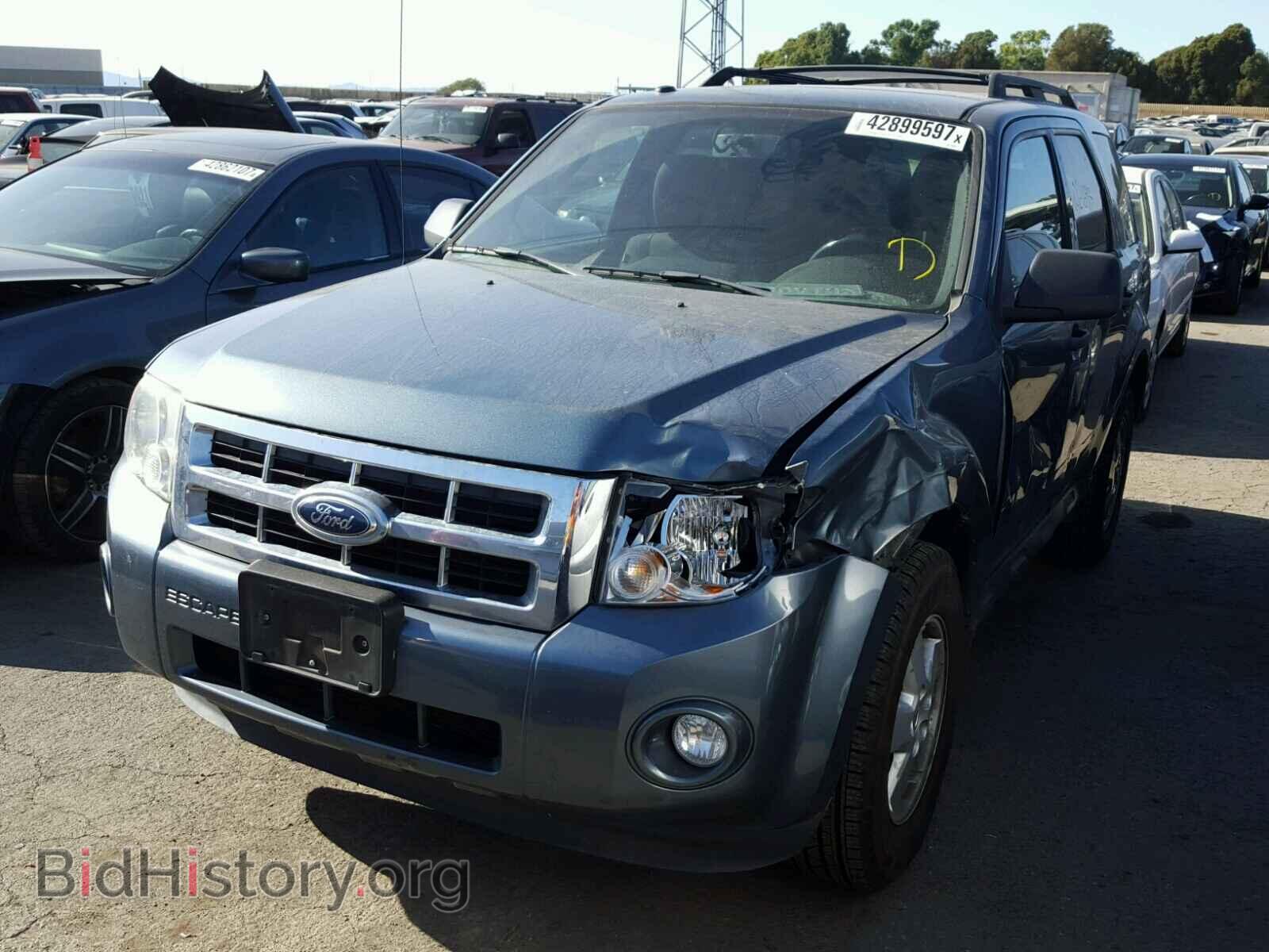 2011 FORD ESCAPE - VIN: 1FMCU0DG8BKA69109 - Photo 2