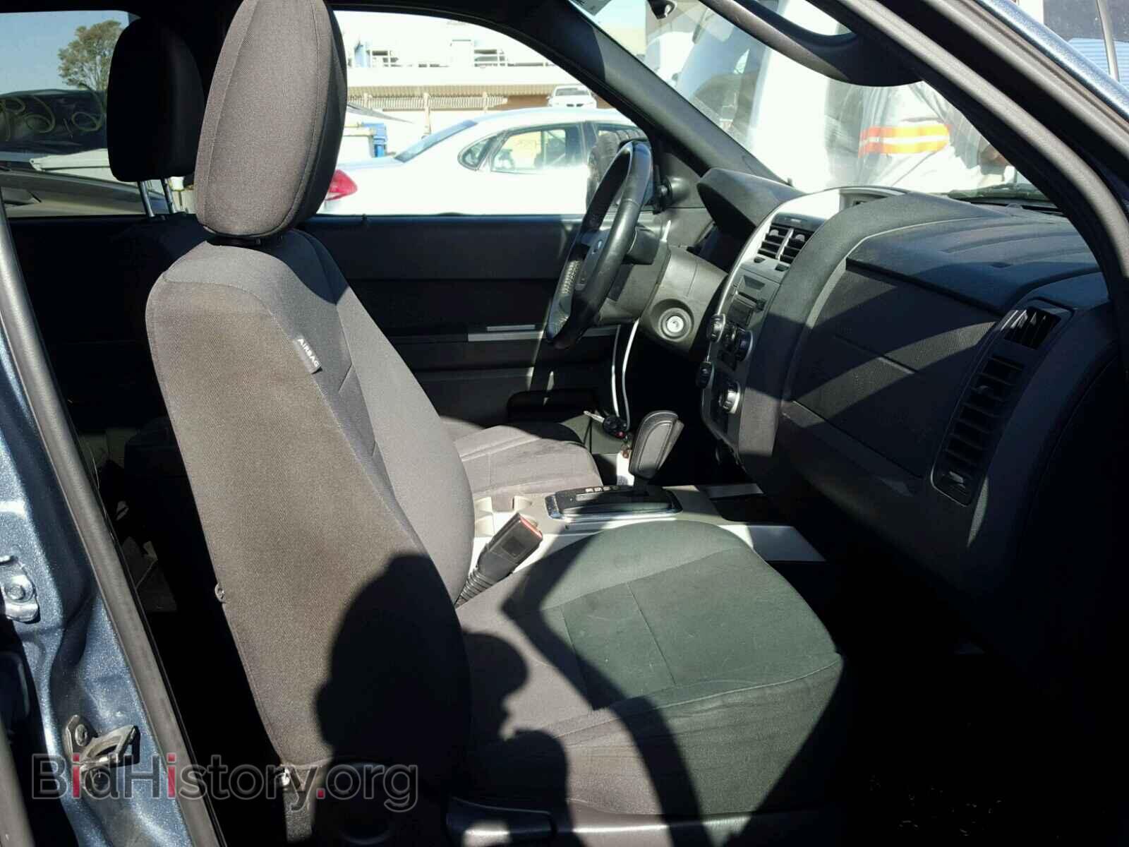 2011 FORD ESCAPE - VIN: 1FMCU0DG8BKA69109 - Photo 5