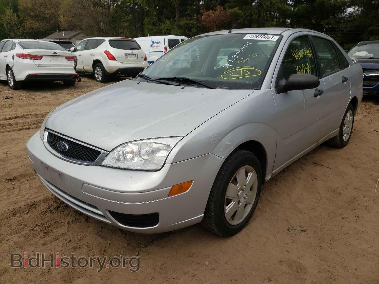 2007 FORD FOCUS - VIN: 1FAHP34N67W134479 - Фото 2