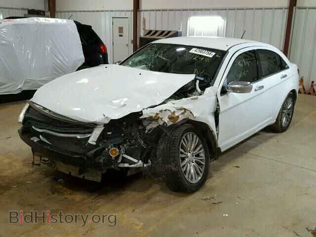 2011 CHRYSLER 200 - VIN: 1C3BC2FB1BN571298 - Фото 2