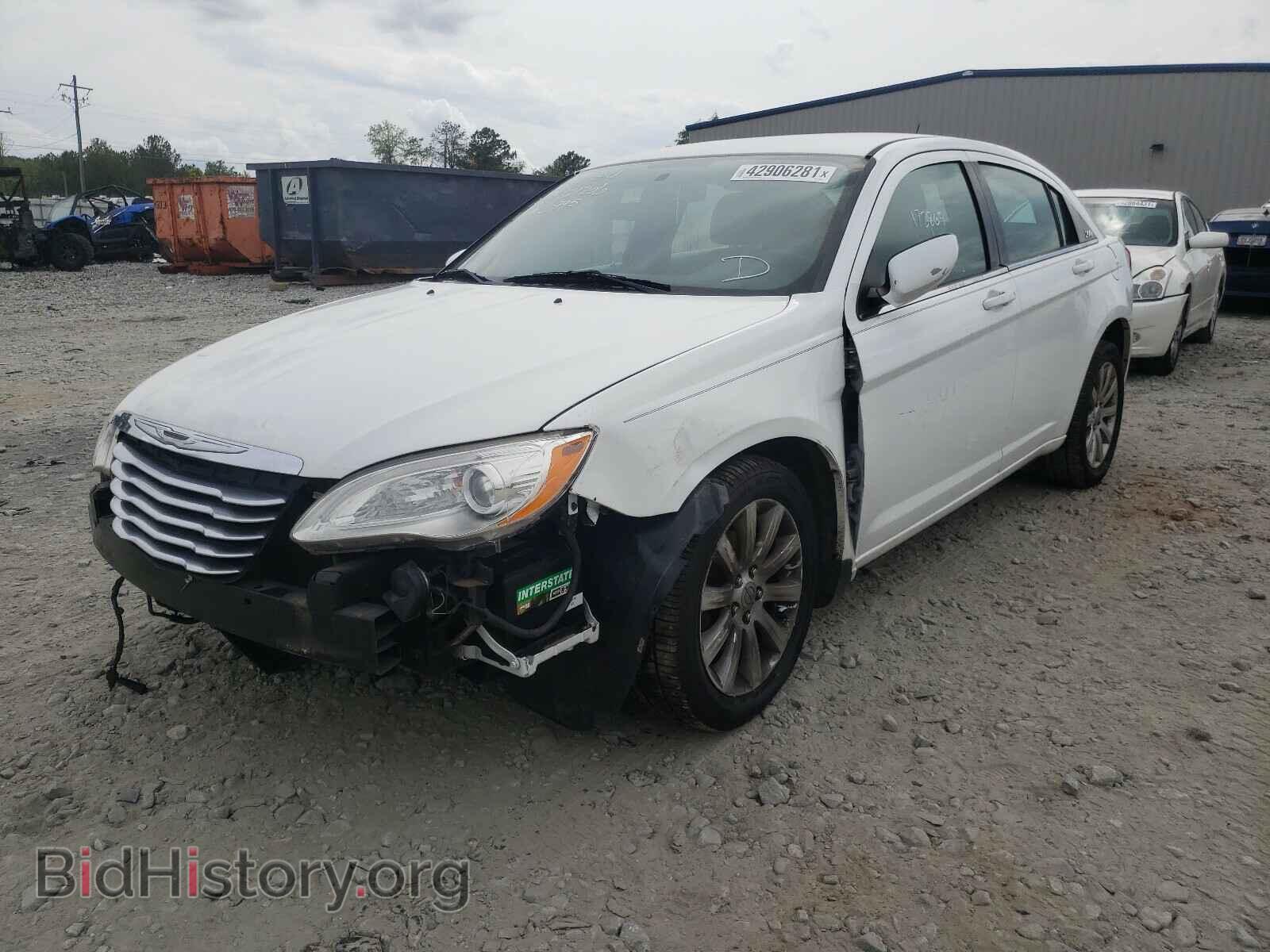2011 CHRYSLER 200 - VIN: 1C3BC1FB2BN622995 - Фото 2