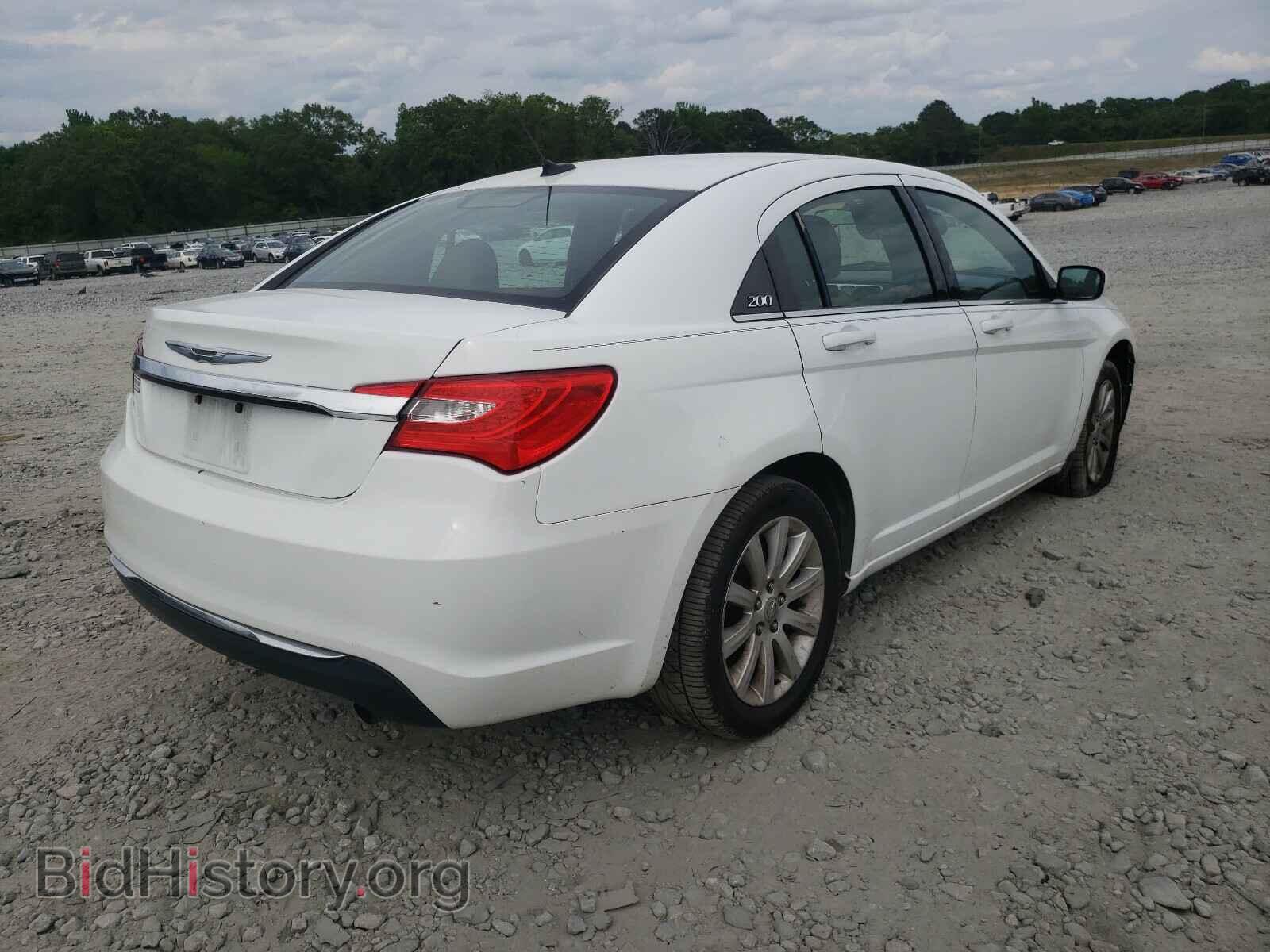 2011 CHRYSLER 200 - VIN: 1C3BC1FB2BN622995 - Фото 4