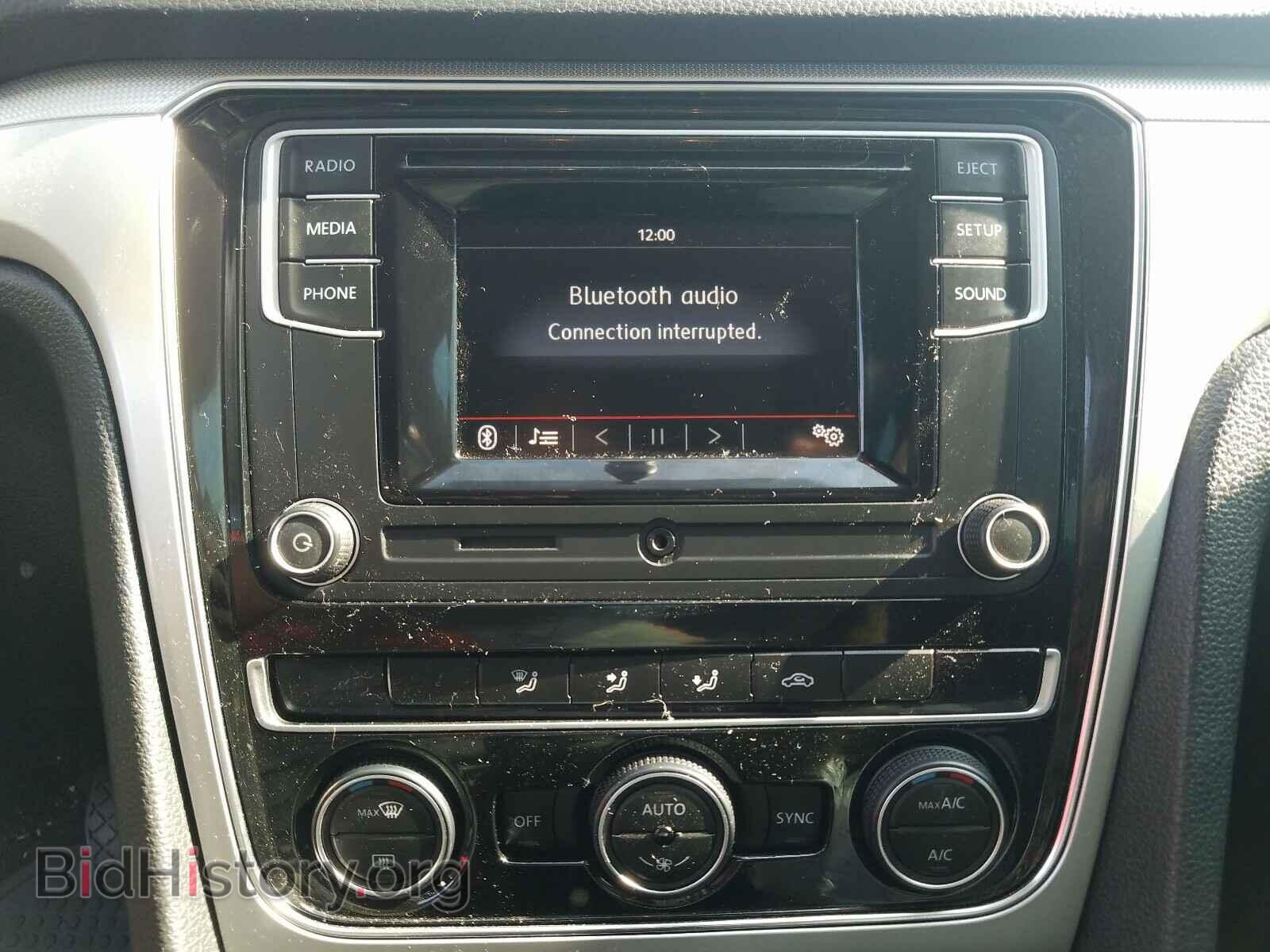 2017 VOLKSWAGEN PASSAT - VIN: 1VWAT7A33HC076056 - Фото 9