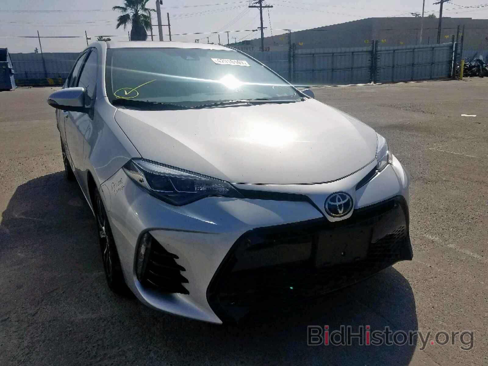 Photo 5YFBURHE6HP588425 - TOYOTA COROLLA 2017