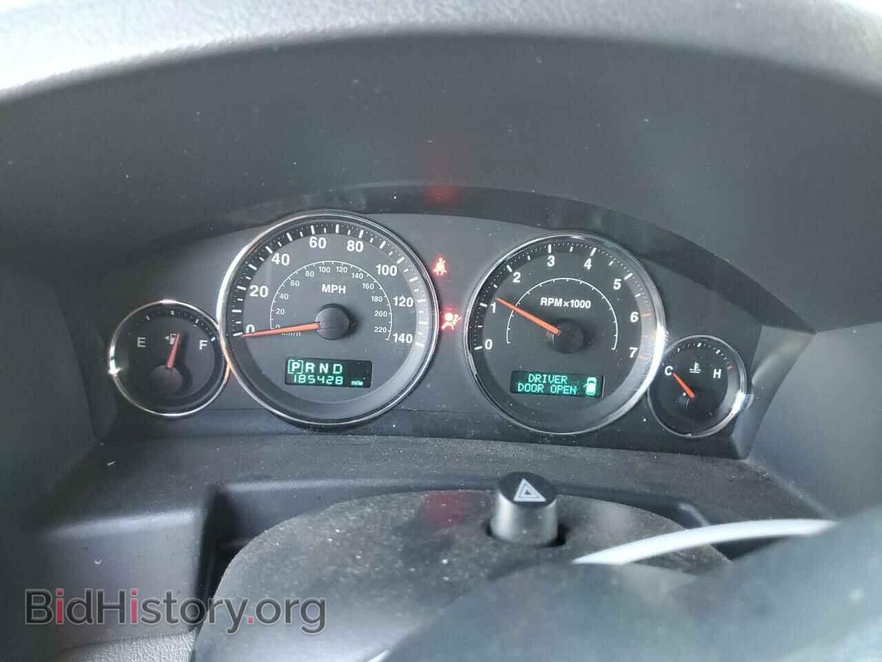 2007 JEEP COMMANDER - VIN: 1J8HH48K77C587548 - Фото 9