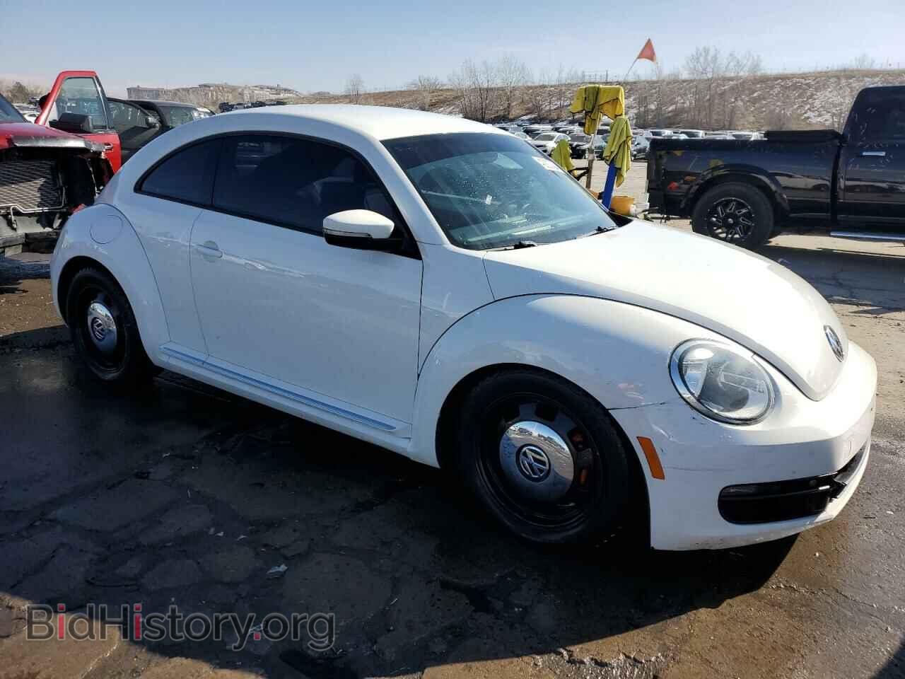 2014 VOLKSWAGEN BEETLE - VIN: 3VWJX7AT2EM616544 - Фото 4