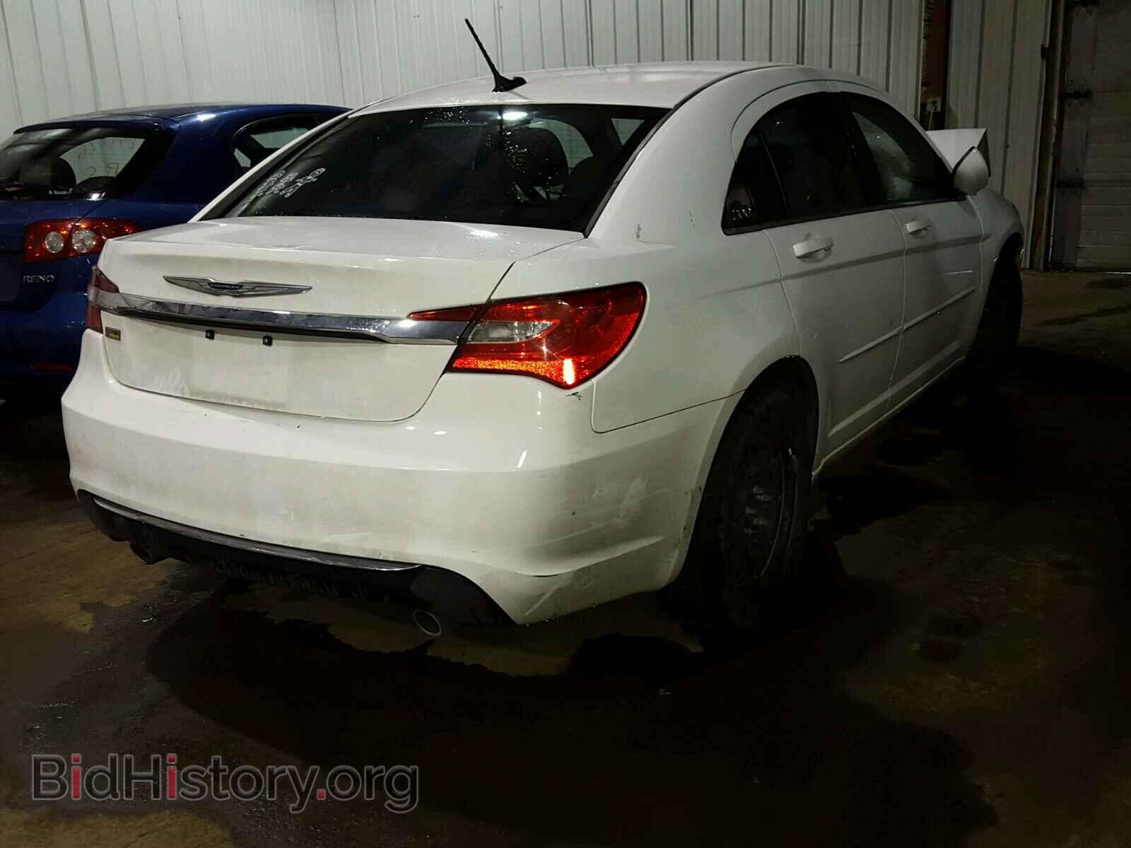 2013 CHRYSLER 200 - VIN: 1C3CCBAG0DN716275 - Photo 4