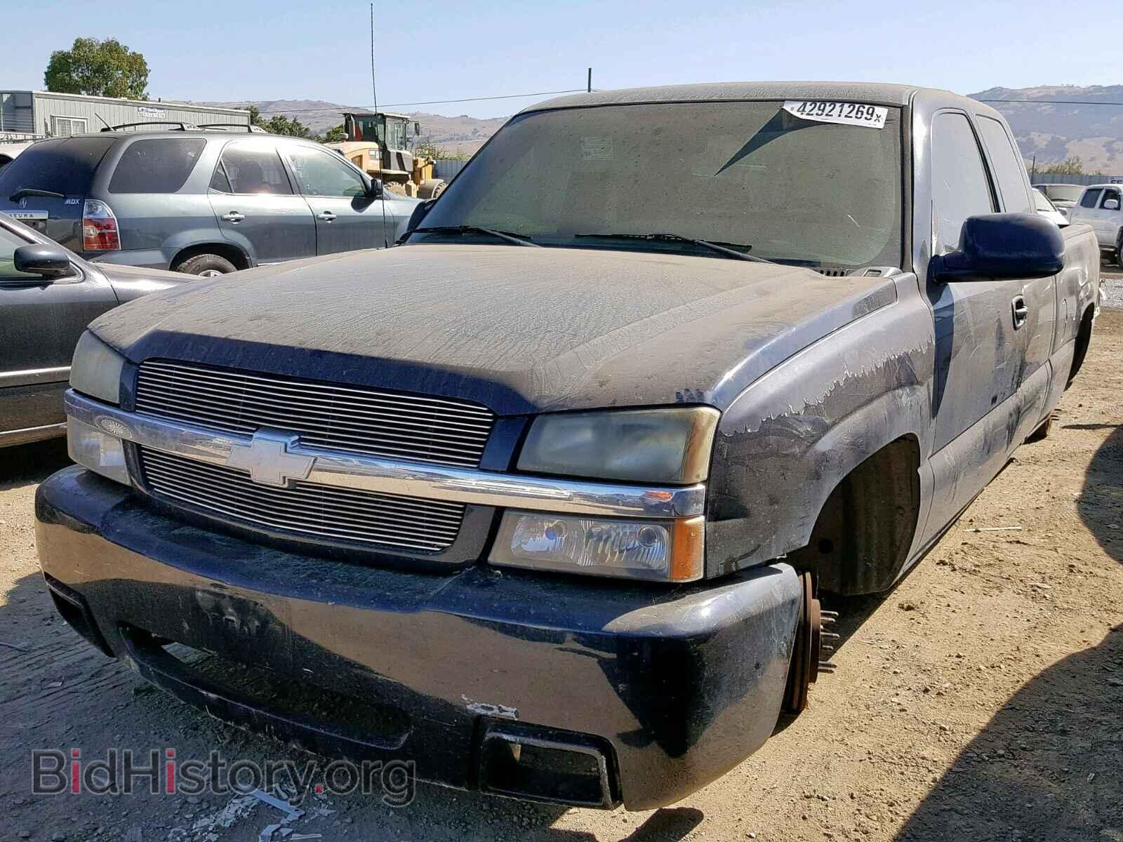 2005 CHEVROLET SILVERADO - VIN: 2GCEC19V851149706 - Photo 2