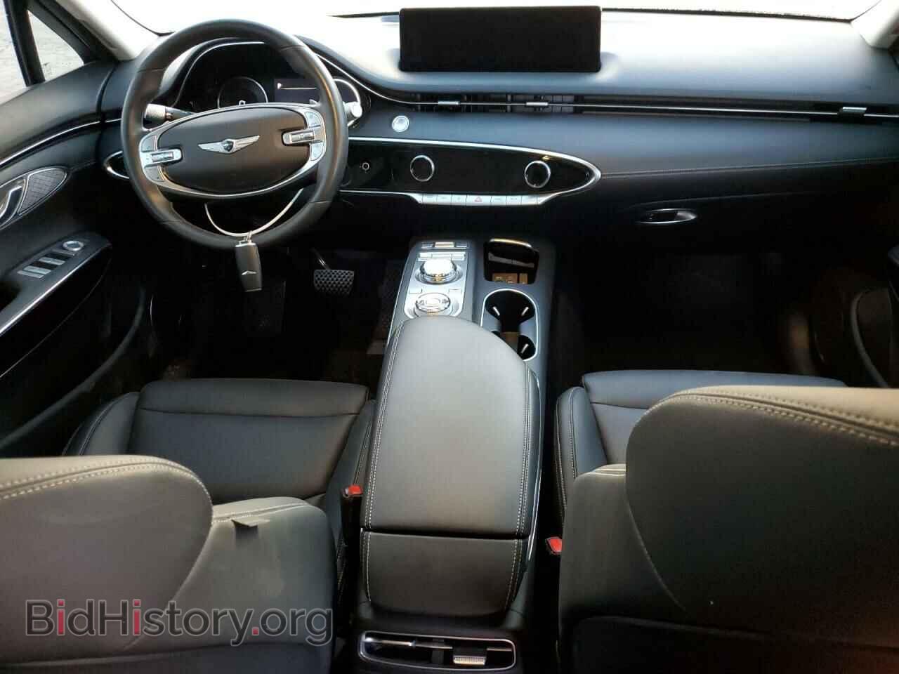 2022 GENESIS GV70 BASE - VIN: KMUMADTB7NU024005 - Photo 8