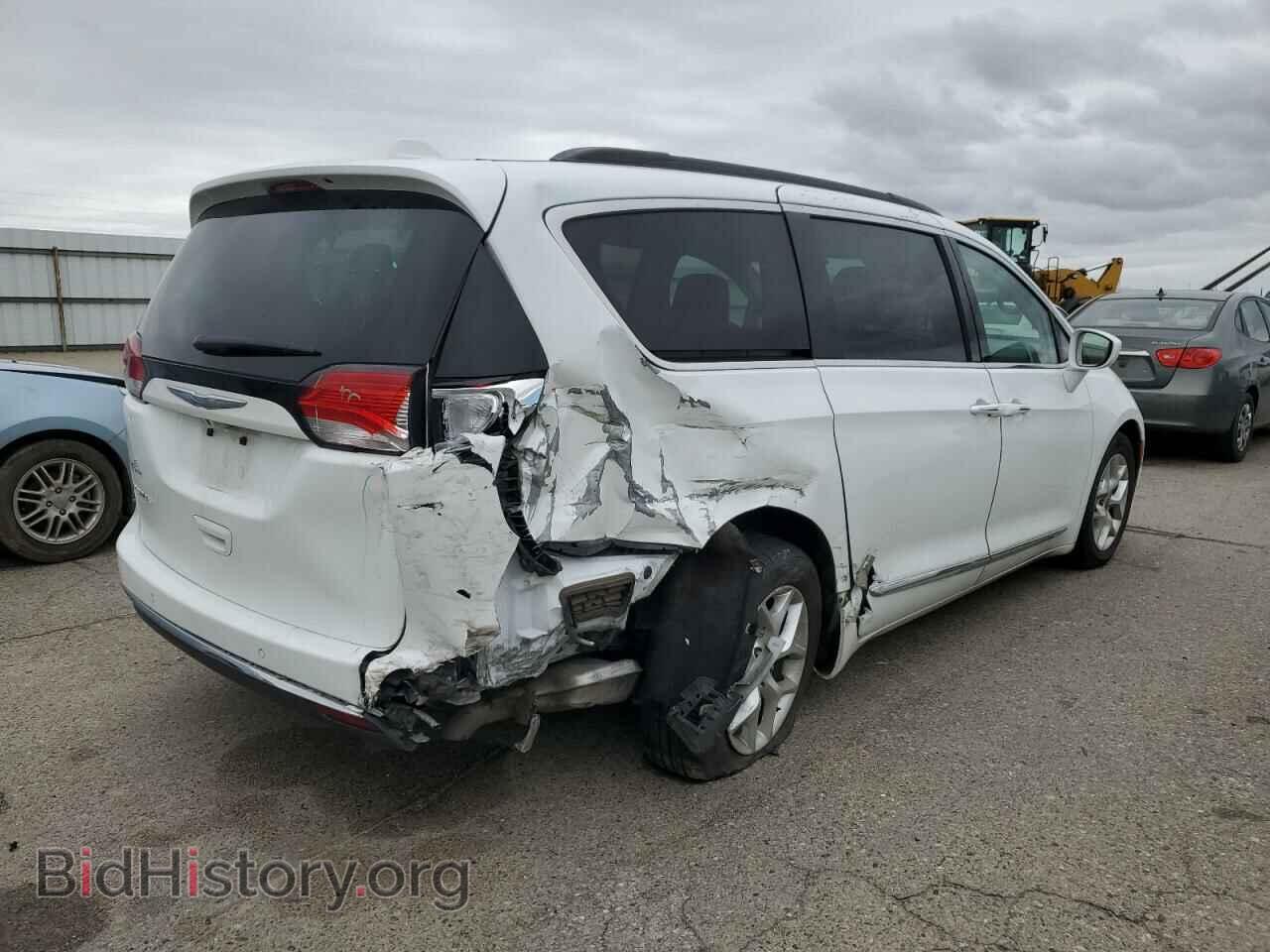 2017 CHRYSLER PACIFICA - VIN: 2C4RC1BG6HR831521 - Фото 3