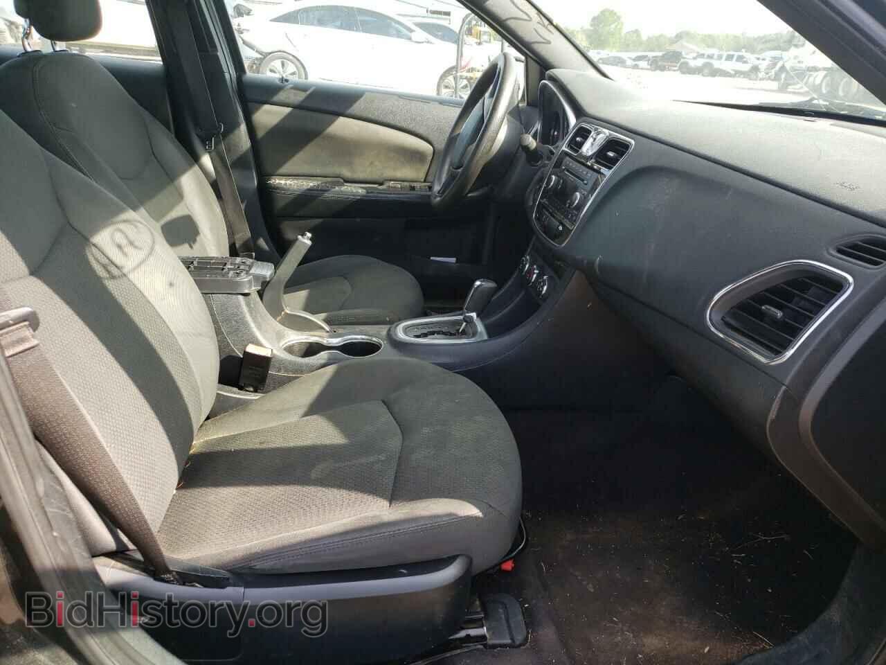 2011 CHRYSLER 200 - VIN: 1C3BC4FB4BN542633 - Photo 5