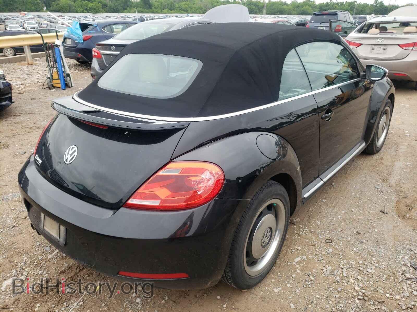 2013 VOLKSWAGEN BEETLE - VIN: 3VW5P7AT7DM802287 - Фото 4