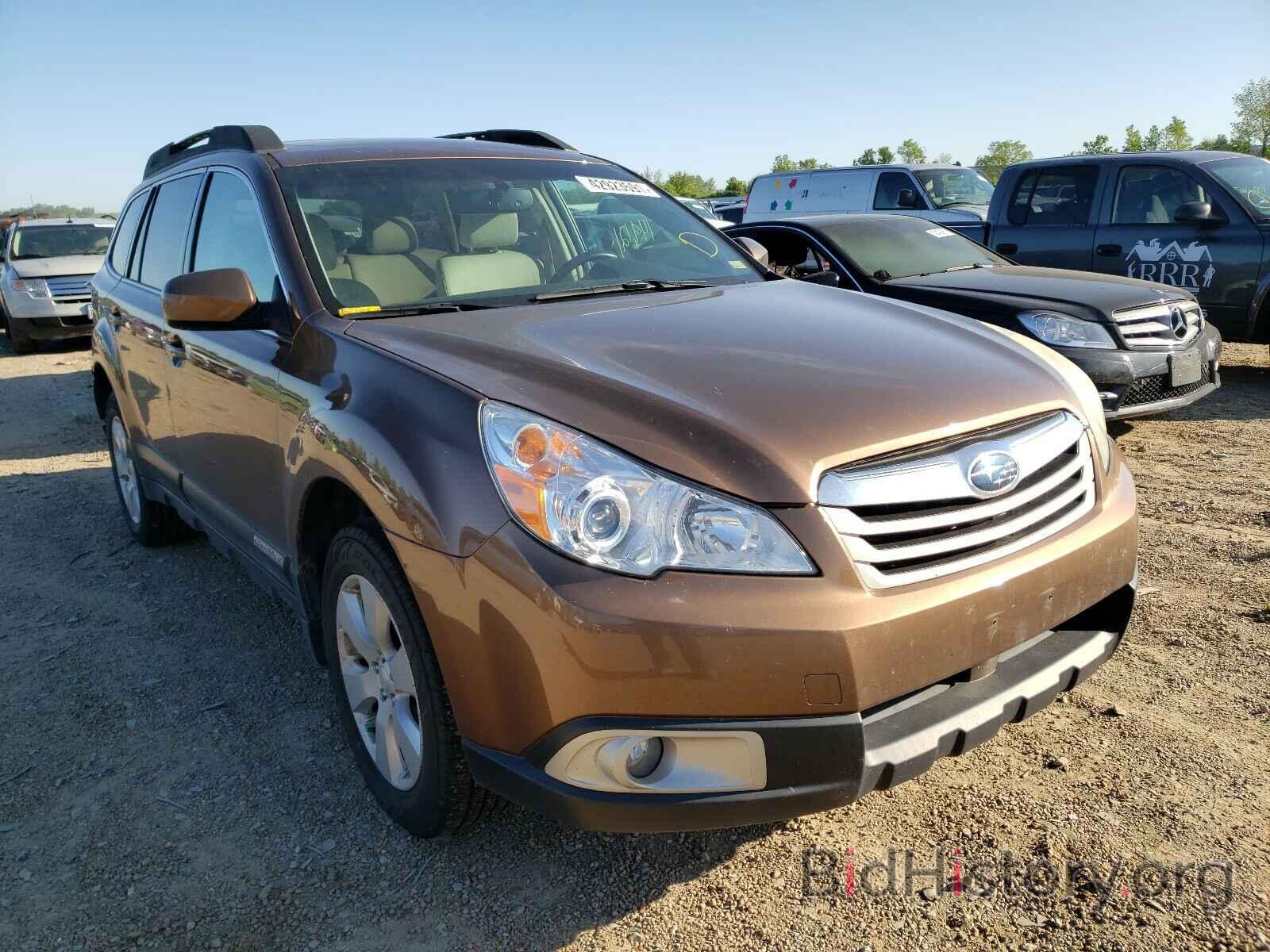 Photo 4S4BRCGC2B3378303 - SUBARU OUTBACK 2011