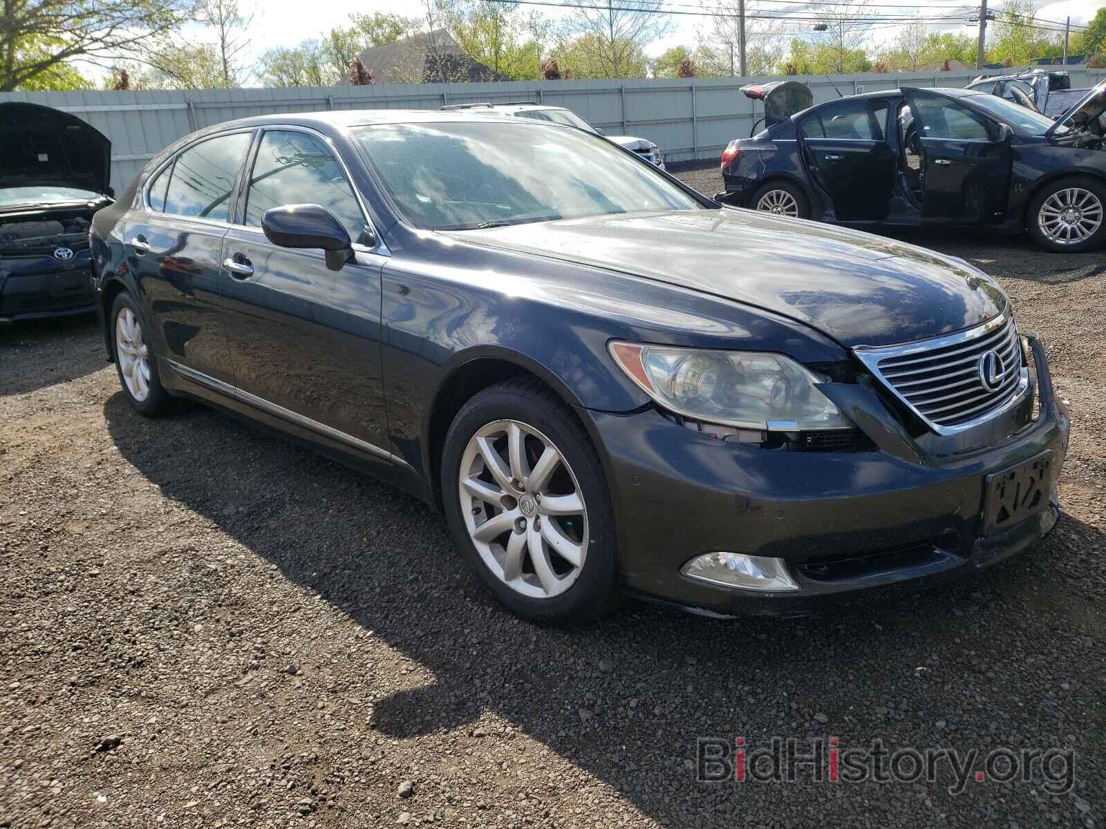 Photo JTHGL46F375003673 - LEXUS LS460 2007