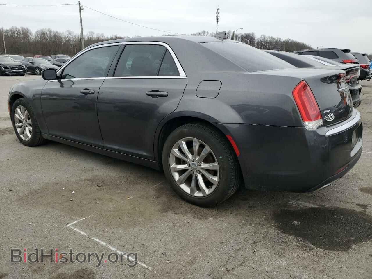 2016 CHRYSLER 300 - VIN: 2C3CCARG3GH161852 - Фото 2