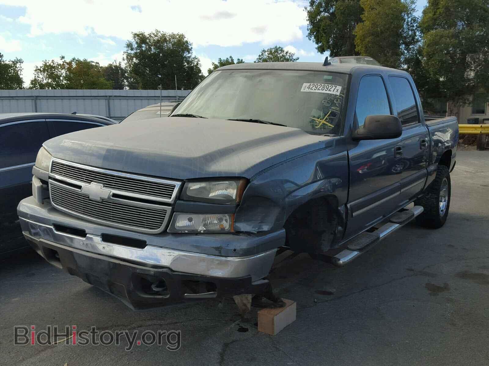 2006 CHEVROLET SILVERADO - VIN: 2GCEK13T361196928 - Фото 2