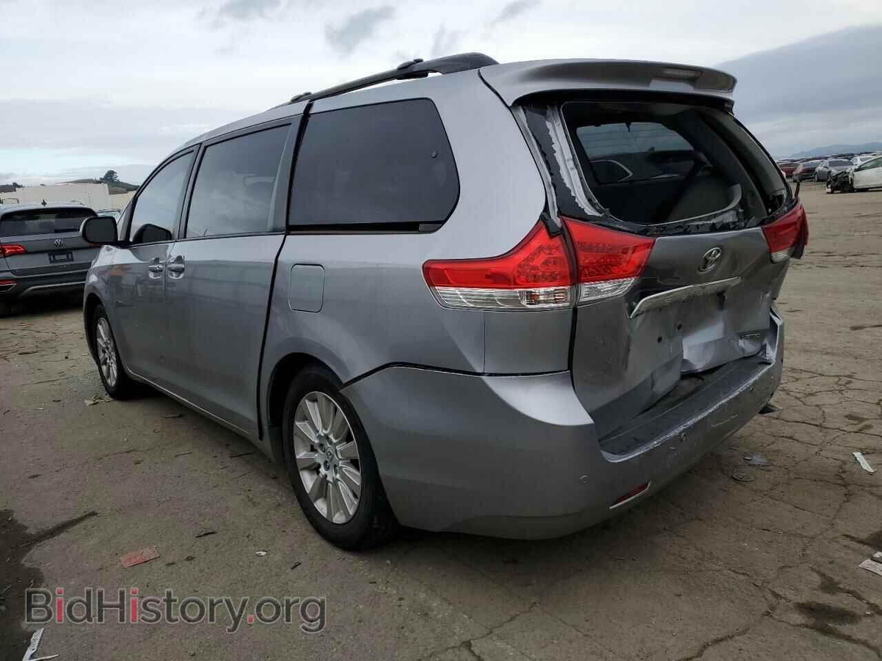 2011 TOYOTA All Models - VIN: 5TDYK3DCXBS029878 - Фото 2