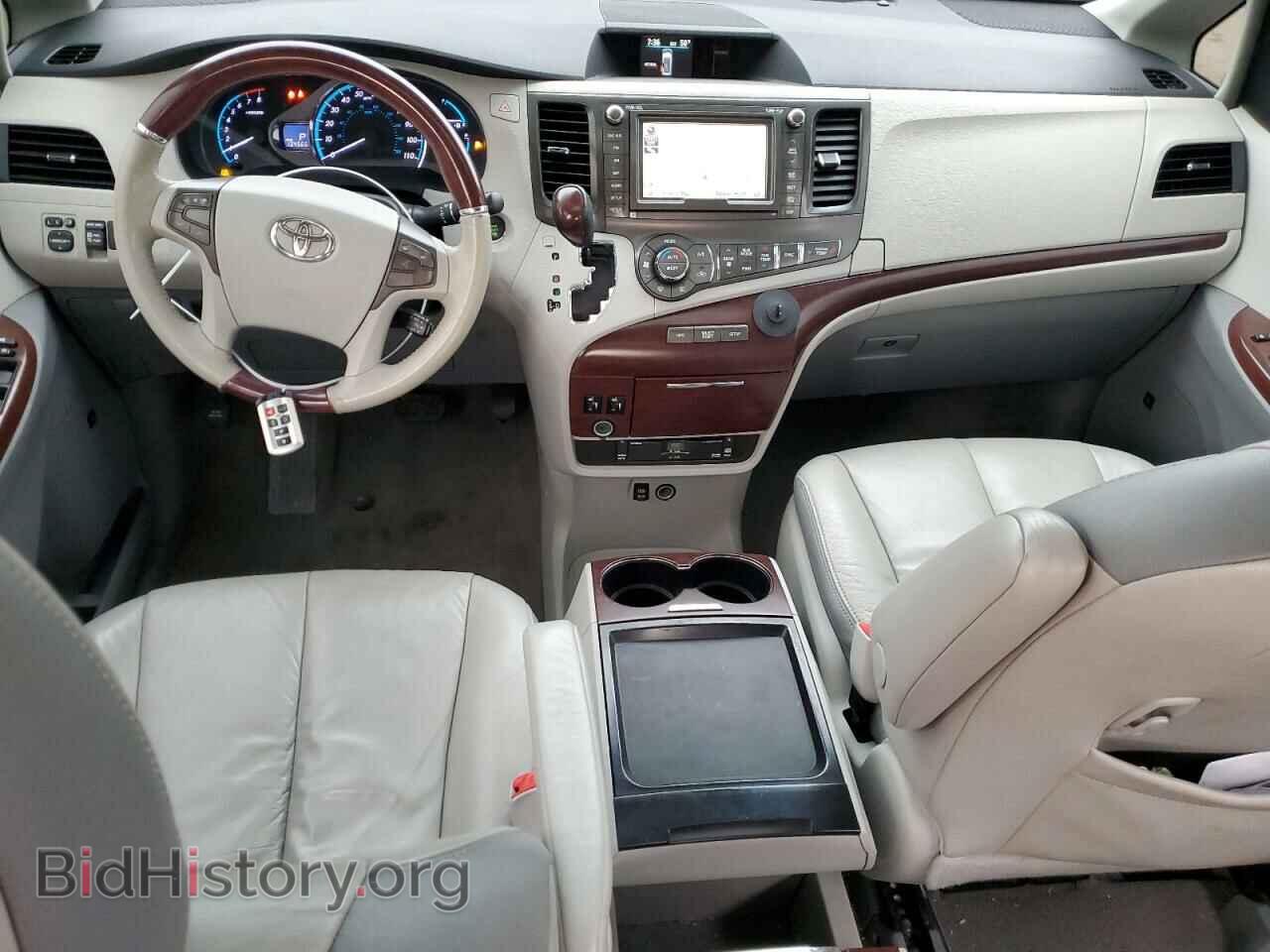 2011 TOYOTA All Models - VIN: 5TDYK3DCXBS029878 - Фото 8
