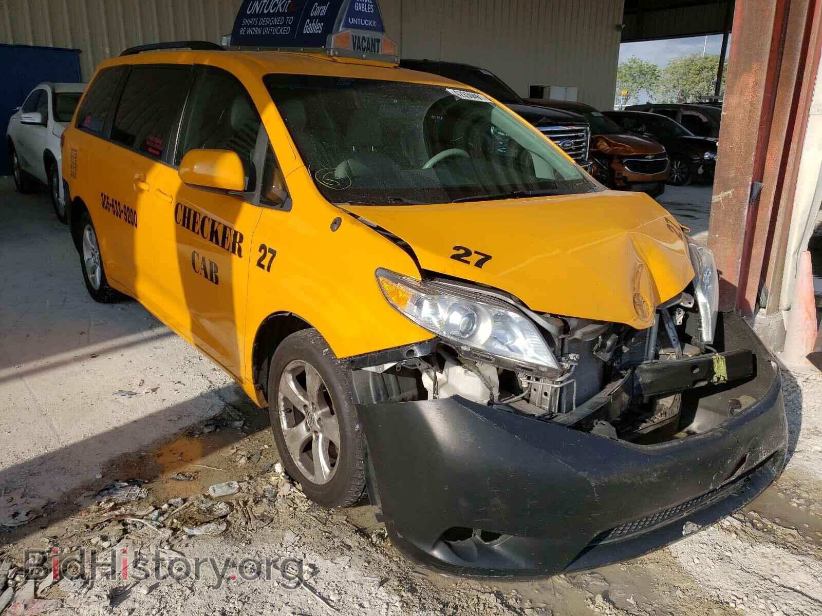 Фотография 5TDKK3DC4DS350808 - TOYOTA SIENNA 2013