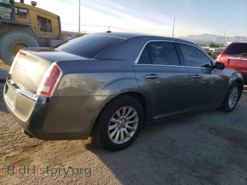 2012 Chrysler 300 (VIN 2C3CCAAG8CH104472) — photo 3 of 12